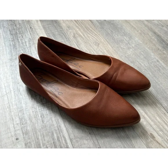 Zodiac Women's Brown Hill Pointed Toe Slip-On Flats Shoes Size 9 Leather Comfy - Picture 3 of 10